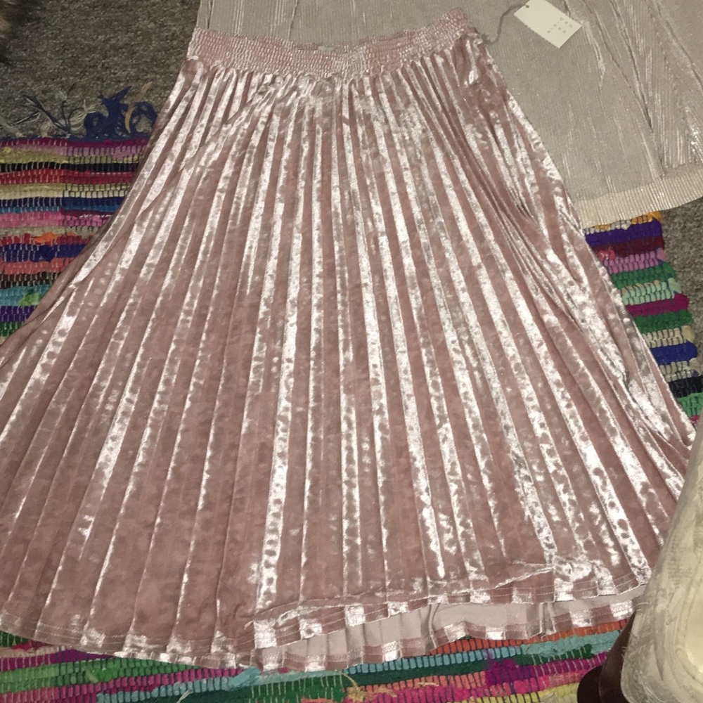 Crushed velvet skirt